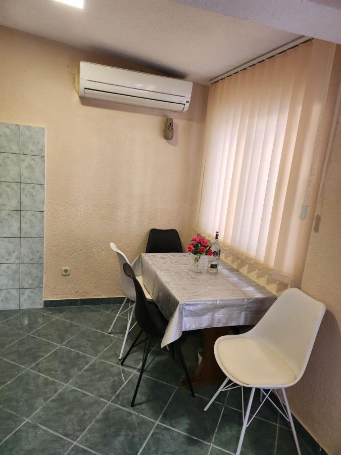 Apartman Gabriel Podgora Exterior photo